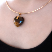 Obesek srce - tigrovo oko