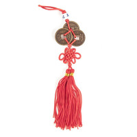 Amulet za srečo trije kitajski kovanci na rdeči vrvici