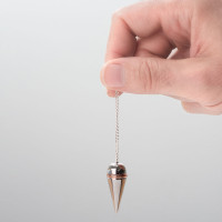 Radiestezijsko nihalo kapljica, posrebrena z bakrenim obročkom