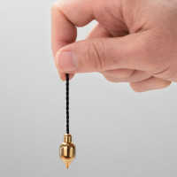 Radiestezijsko nihalo kaplja