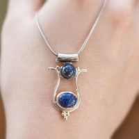 Silver pendant Isis - Lapis lazuli