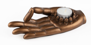Kip Budina dlan v chin mudri s svečko