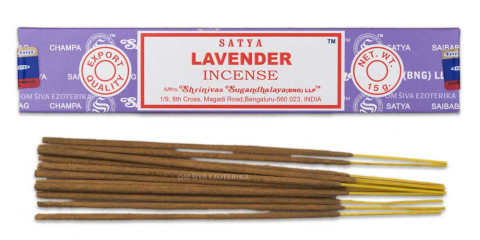 Vijolično-modra embalaža dišečih palčk Satya Lavender - Sivka, 15 g