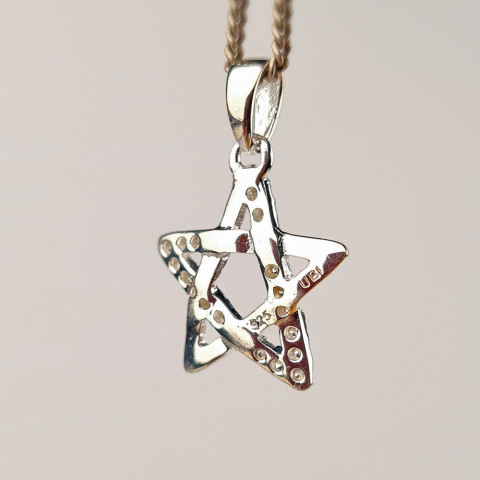 Majhen srebrn obesek pentagram s kristalčki srebro 925 - 2