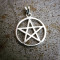Srebrn obesek pentagram